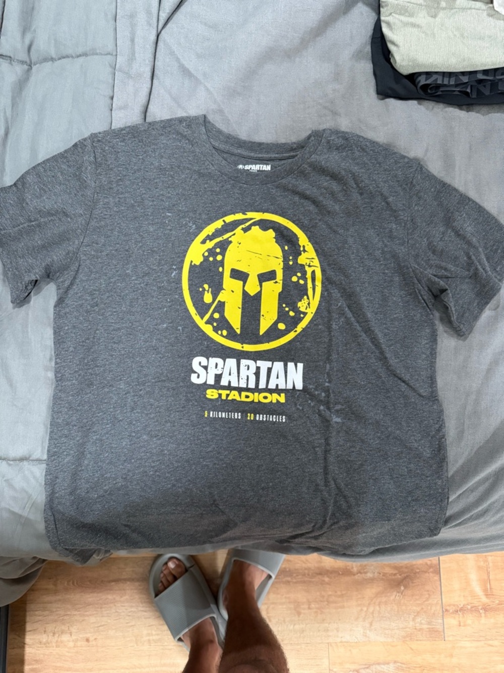 2025 spartan Stadion Men's size L Heather Gray finishers T-Shirt